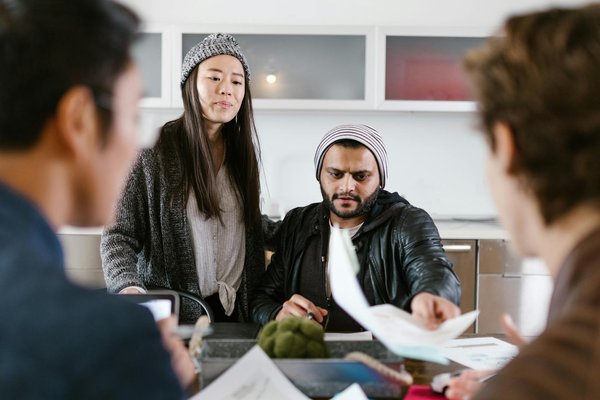 Dévoiler les Clés Psychologiques du Marketing par SMS : Techniques et Influences Surprises