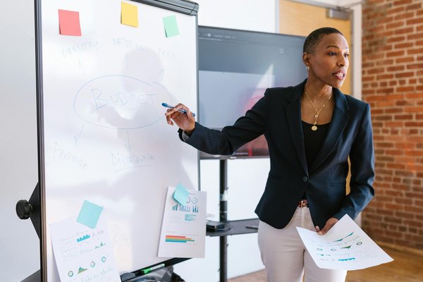 Maîtriser le Recrutement en Entreprise : Techniques Efficaces pour Échapper aux Pièges Communs