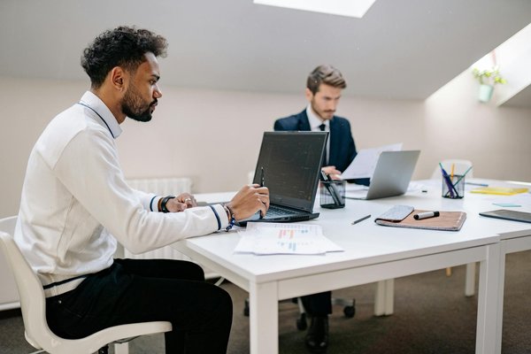Découvrez comment la gestion des risques propulse l'innovation au cœur des entreprises